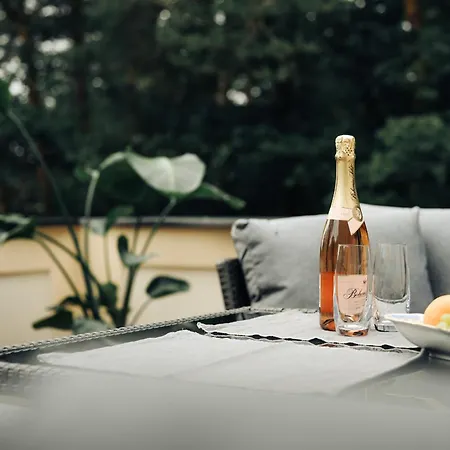 Zlaty Slavik - Luxurious With