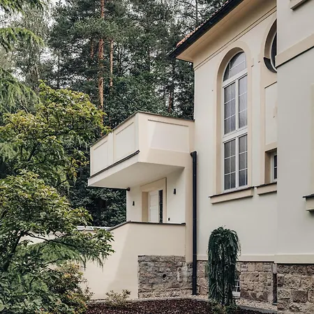 Zlaty Slavik - Luxurious With