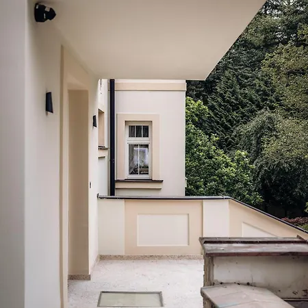 Villa Zlaty Slavik - Luxurious With Jevany