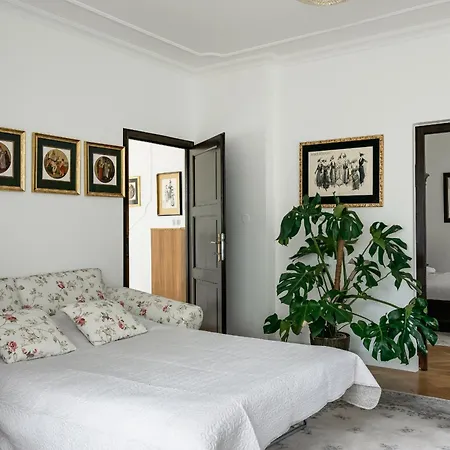 Zlaty Slavik - Luxurious With Jevany