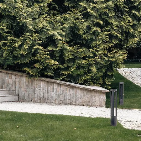 Zlaty Slavik - Luxurious With