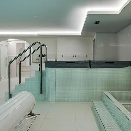 Zlaty Slavik - Luxurious With Villa