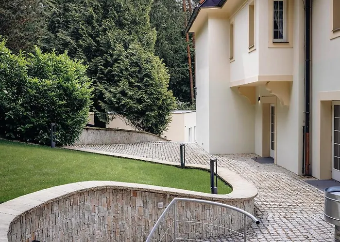 Zlaty Slavik - Luxurious With * Jevany