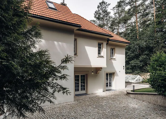 Zlatý Slavík - Luxurious With Jevany