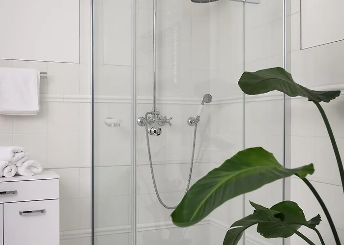 Zlatý Slavík - Luxurious With Villa *