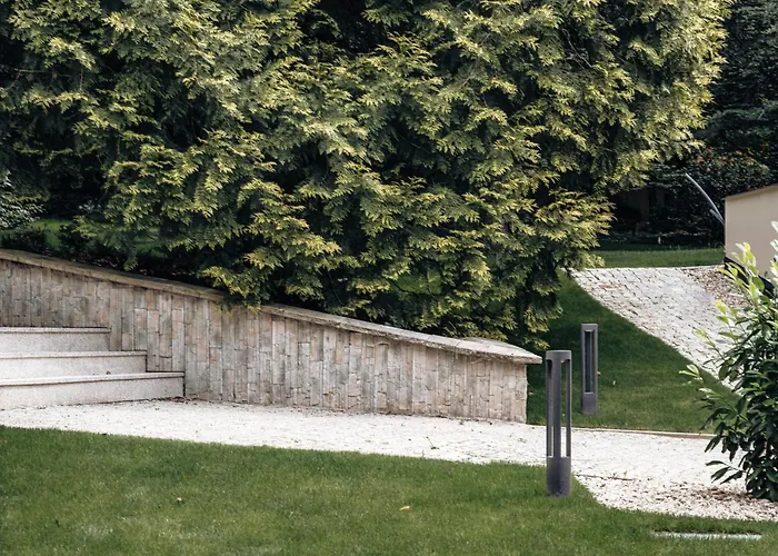 Zlaty Slavik - Luxurious With